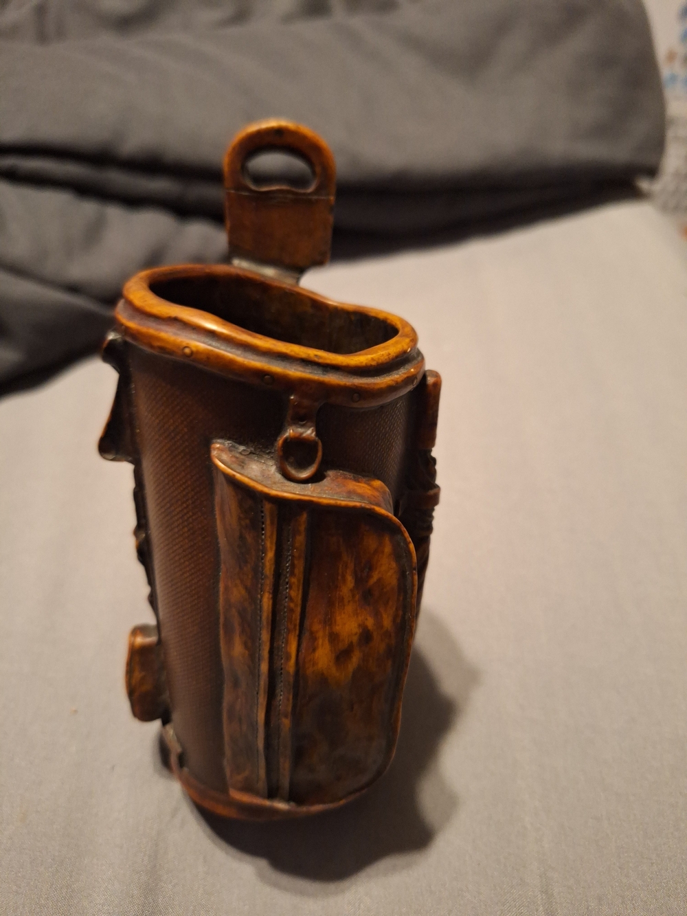 2002 ceramic "Rolling Golf Bag" pen and pencil holder manufactured by Enesco & D